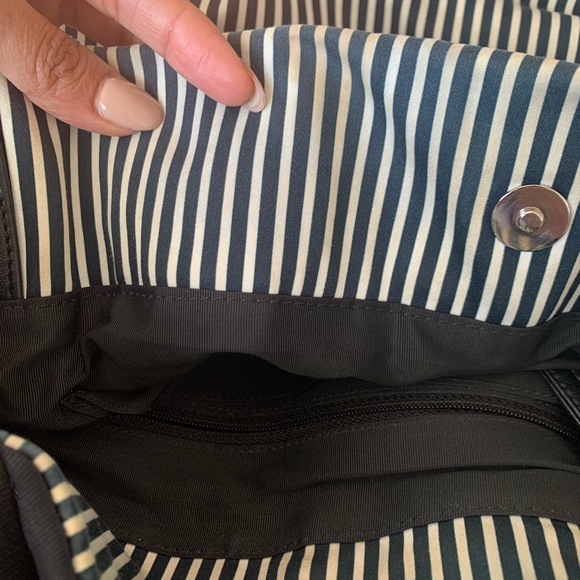 COPY - 💯 Authentic!!! Black and White Chanel bag. - Picture 8 of 11